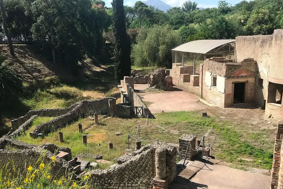 Visiting Pompeii in Italy